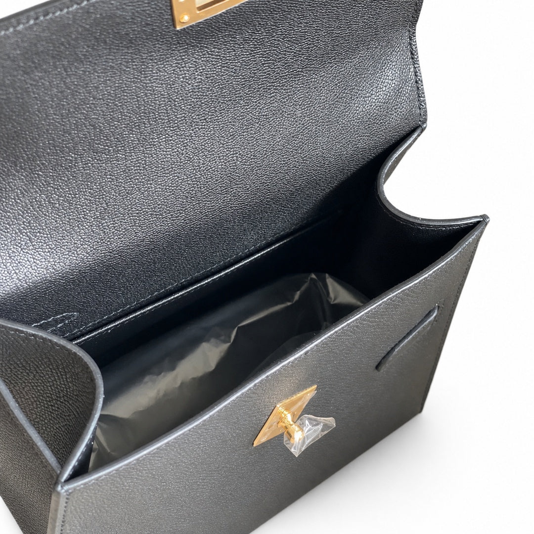 Latest new style ๐ kelly latest style FW 2022 double-sided kelly epsom leather double-sided irregular design bold change new look more handsome and stylish black gold buckle