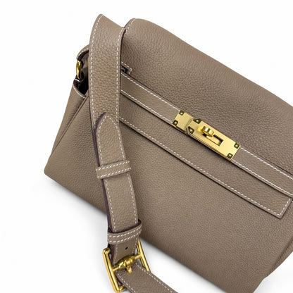 🆕 In stock Kelly Messenger messenger bag for men and women, elephant gray gold buckle, imported leather, all-steel hand-waxed thread, the highest cost-effectiveness on the Internet. The classic combin