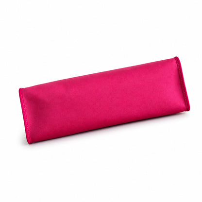 Hermers' popular herbag 31cm is designed to be inspired by saddle bags. The body of the bag is made of canvas, and the outer seams, shoulder straps and handbags are made of leather. The appearance is