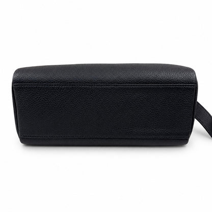 🆕 In stock Kelly Messenger messenger bag for men and women, black gold buckle, imported leather, all-steel hand-waxed thread, the highest cost-effectiveness on the entire network. The classic combinat