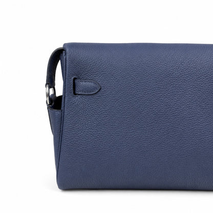 🆕 In stock Kelly Messenger messenger bag for men and women, sapphire blue silver buckle, imported leather, all-steel hand-waxed thread, the best value for money on the Internet. The classic combinatio