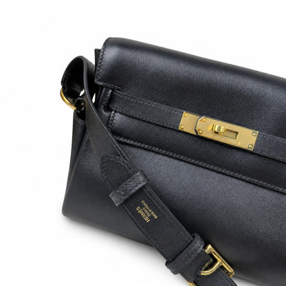 Black gold 🆕 In stock Kelly Messenger messenger bag for men and women, black gold buckle, imported leather, all-steel hand-waxed thread, the highest cost-effectiveness on the Internet. Unisex messenge