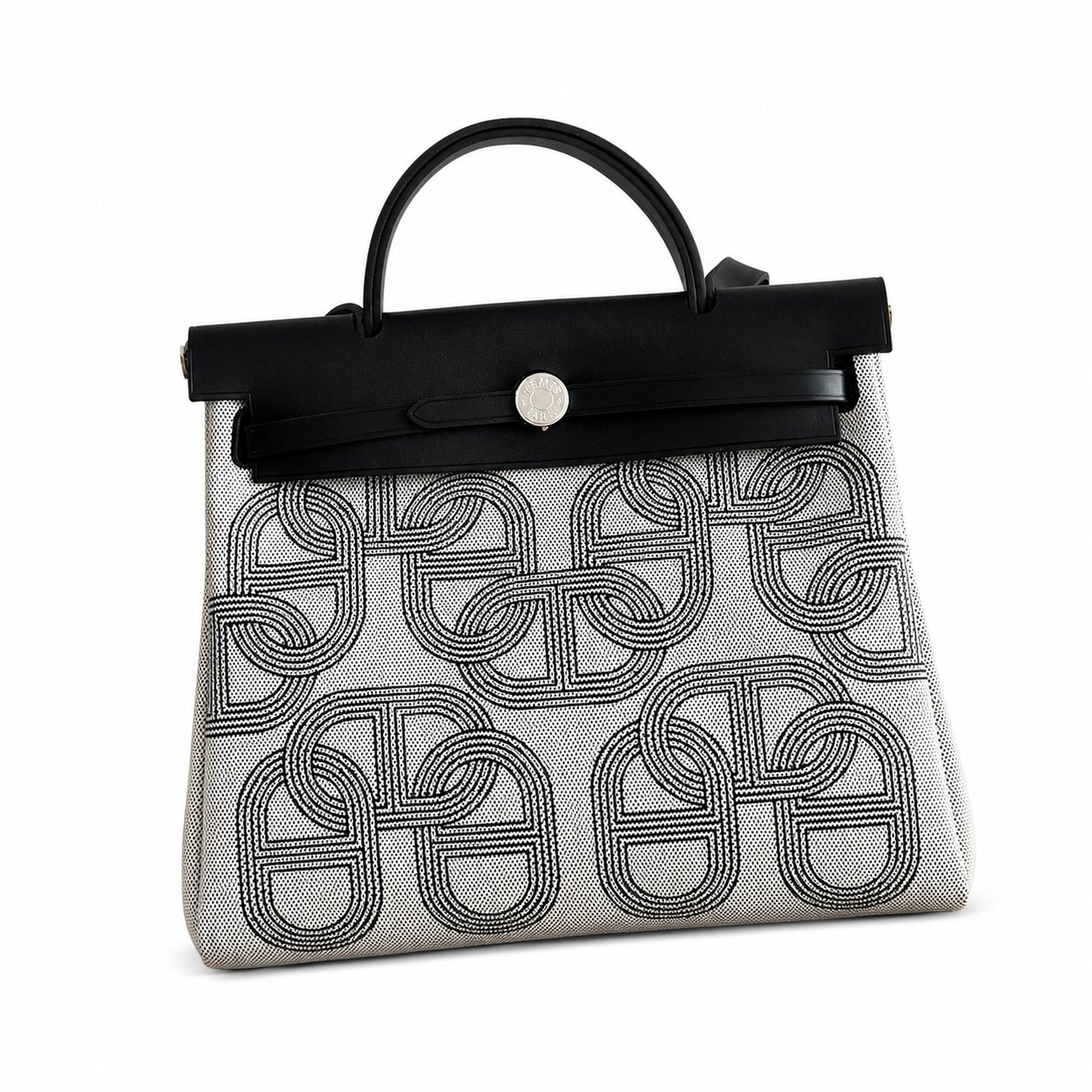 Hermers' popular herbag 31cm is designed to be inspired by saddle bags. The body of the bag is made of canvas, and the inseam, shoulder straps and handle are made of leather. The appearance is very si