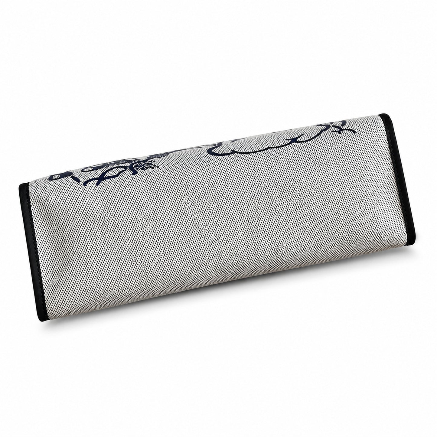 Hermers' popular herbag 31cm is designed to be inspired by saddle bags. The body of the bag is made of canvas, and the outer seams, shoulder straps and handbags are made of leather. The appearance is