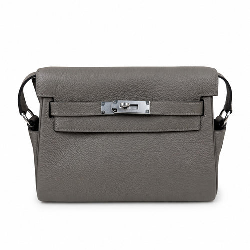 🆕 In stock Kelly Messenger messenger bag for men and women, pewter gray silver buckle, imported leather, all-steel hand-waxed thread, the highest cost-effectiveness on the Internet. The classic combin
