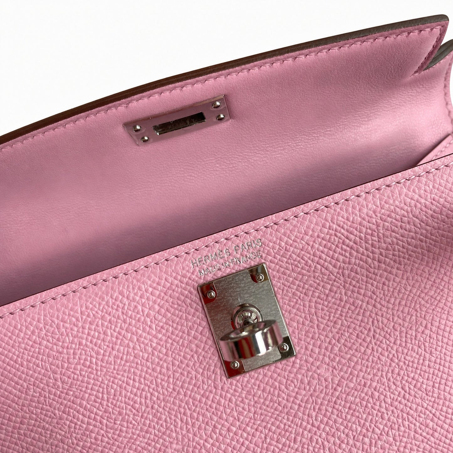 Second generation Mini Kelly 19cm Epsom leather, mallow purple, silver buckle