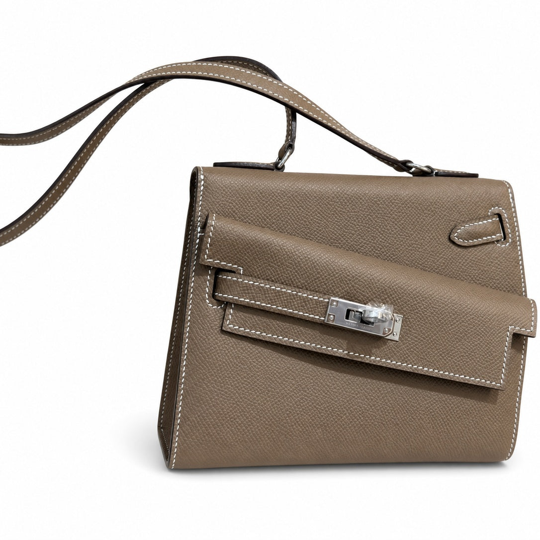 Latest new style 🆕 kelly latest style FW 2022 double-sided kelly epsom leather double-sided irregular design bold change new look more handsome and stylish 18 elephant gray silver buckle