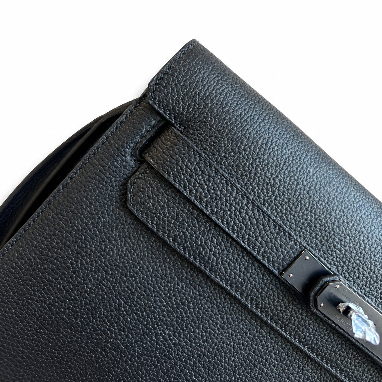 Kelly Depeches 25 clutch, Togo leather (with additional shoulder strap), can be worn cross-body, can be carried by hand or on the wrist, daily needs, seamless switch between business/leisure - central