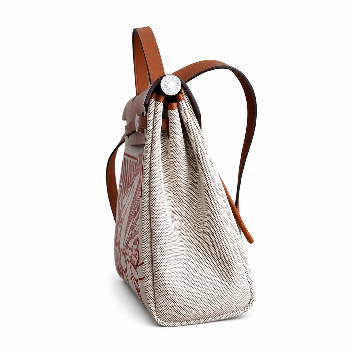 Hermers' popular herbag 31cm is designed to be inspired by saddle bags. The body of the bag is made of canvas, and the inseam, shoulder straps and handle are made of leather. The appearance is very si