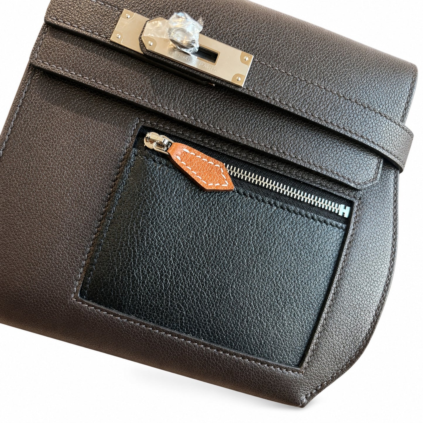 Kelly Depeches 25 clutch, Evercolor leather (with additional shoulder strap), can be worn cross-body, can be carried by hand or on the wrist, daily needs, seamless switch between business/leisure - ce