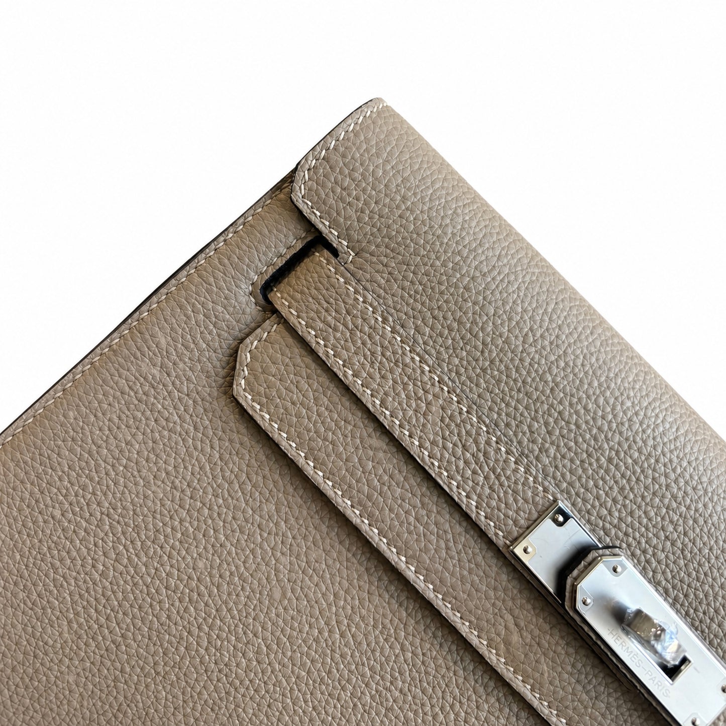 Kelly Depeches 25 clutch, Togo leather (with additional shoulder strap), can be worn cross-body, can be carried by hand or on the wrist, daily needs, seamless switch between business/leisure - central