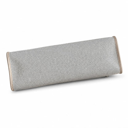 Hermers' popular herbag 31cm is designed to be inspired by saddle bags. The body of the bag is made of canvas and has outer seams. The shoulder straps and handbags are made of leather and look similar