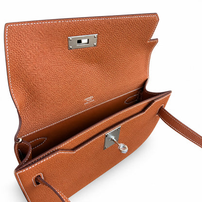 Kelly Depeches 25 clutch, Togo leather (with additional shoulder strap), can be worn cross-body, can be carried by hand or on the wrist, daily needs, seamless switch between business/leisure - central